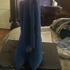 Brand new woman knee high boots